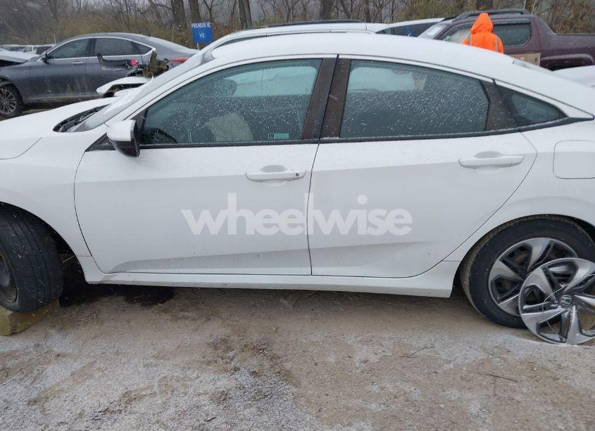 Photo 14 of 2020 Honda Civic LX (VIN 2HGFC2F65LH526280)