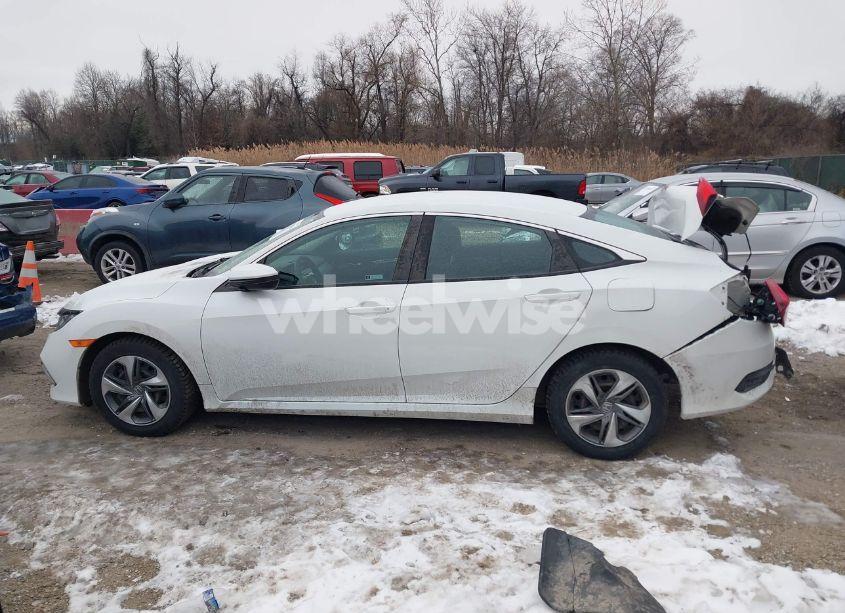 Photo 14 of 2019 Honda Civic SEDAN (VIN 2HGFC2F66KH507512)