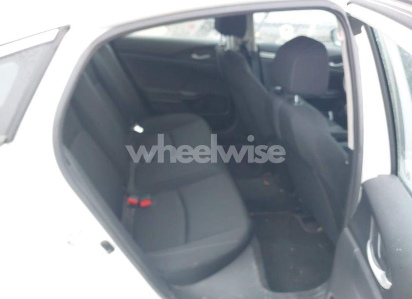 Photo 8 of 2019 Honda Civic SEDAN (VIN 2HGFC2F66KH507512)