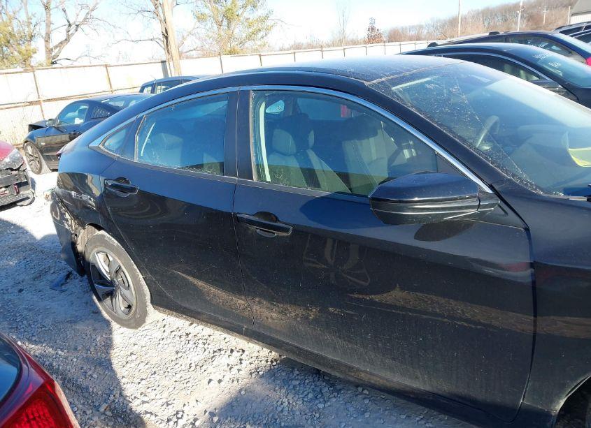 Photo 13 of 2019 Honda Civic LX (VIN 2HGFC2F66KH516100)