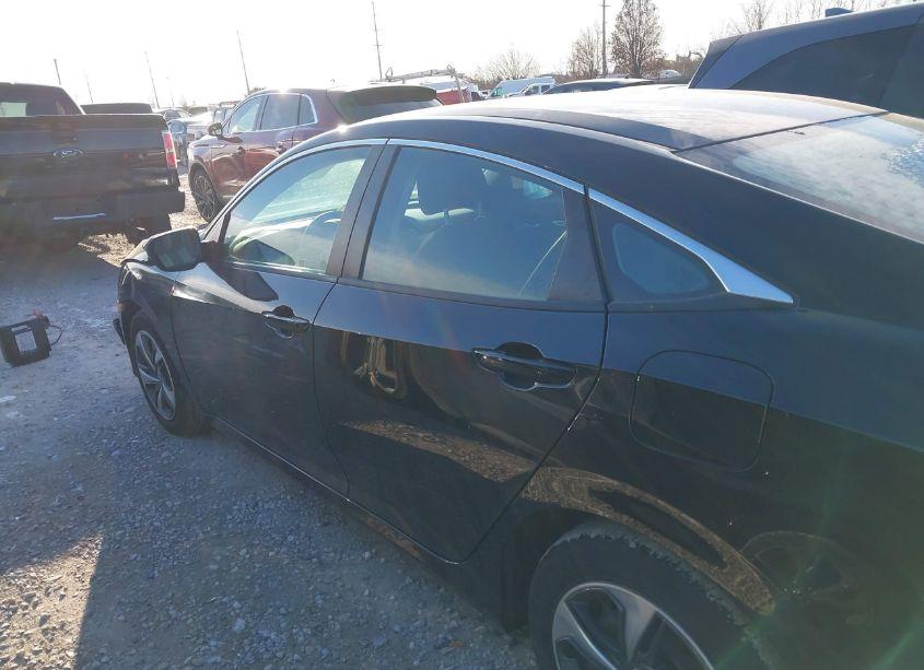 Photo 14 of 2019 Honda Civic LX (VIN 2HGFC2F66KH516100)