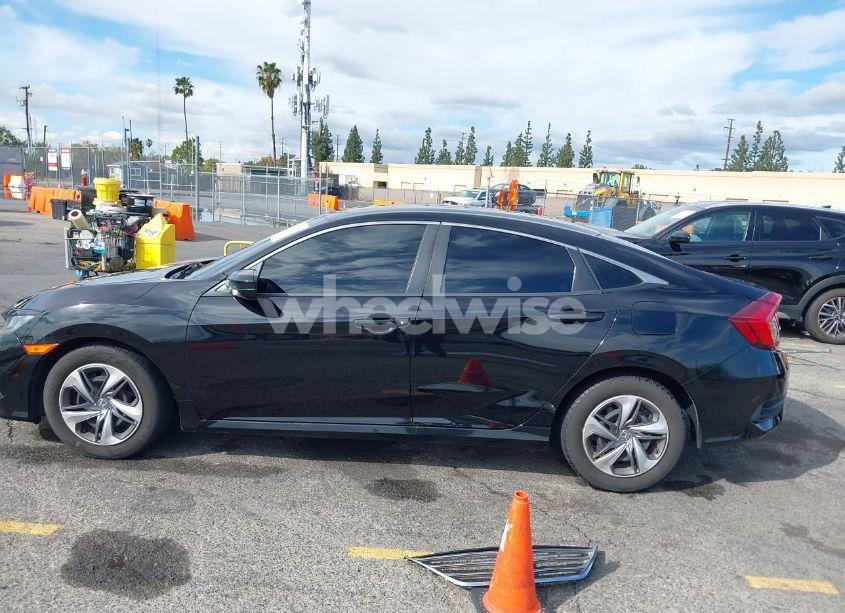 Photo 14 of 2019 Honda Civic LX (VIN 2HGFC2F66KH529493)