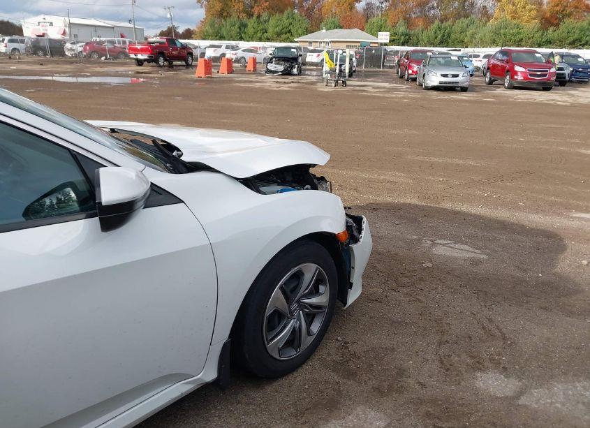 Photo 6 of 2019 Honda Civic LX (VIN 2HGFC2F66KH560758)