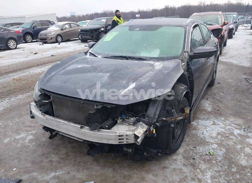 Photo 6 of 2019 Honda Civic LX (VIN 2HGFC2F66KH580542)