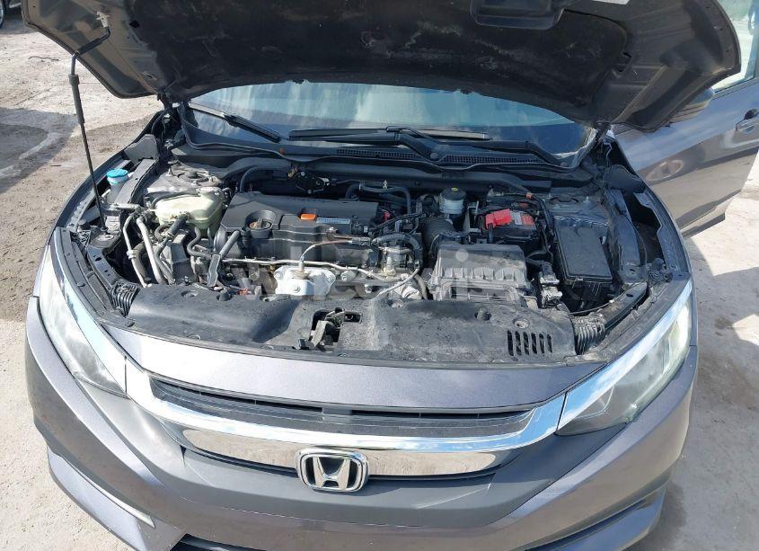 Photo 10 of 2019 Honda Civic LX (VIN 2HGFC2F66KH601700)