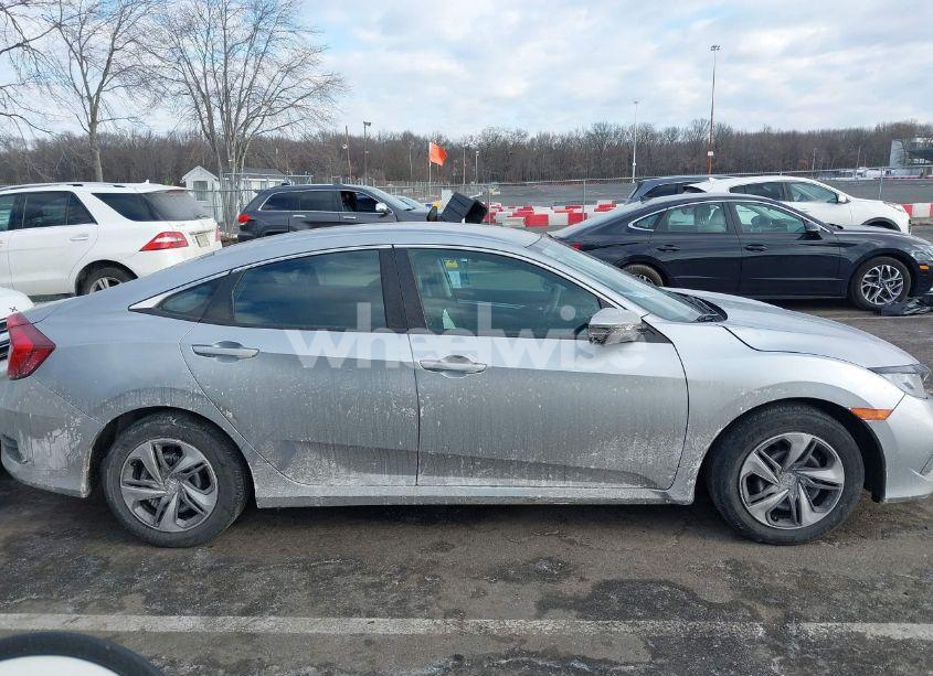 Photo 13 of 2020 Honda Civic LX (VIN 2HGFC2F66LH524490)