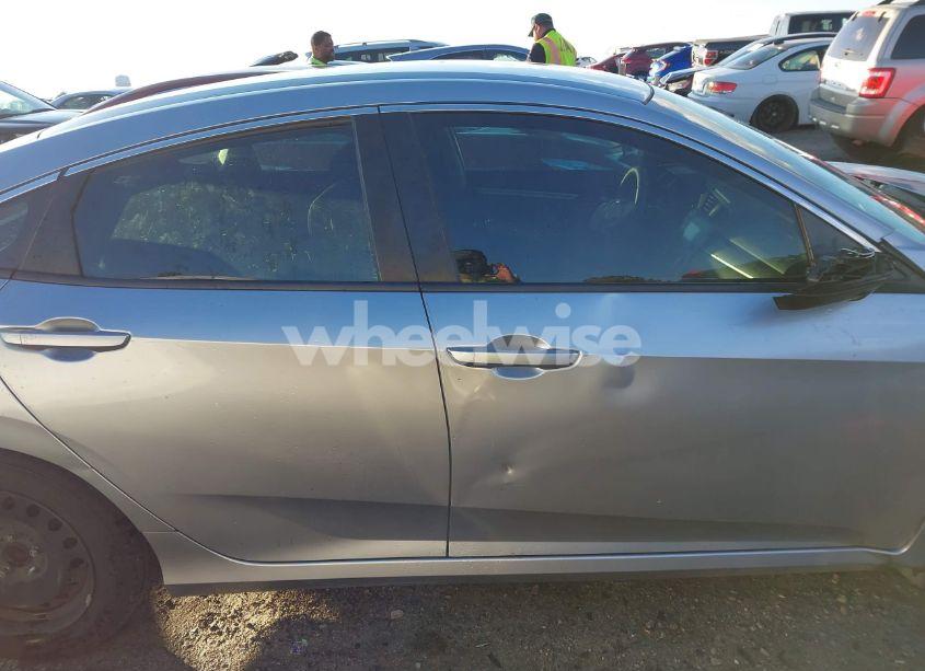 Photo 13 of 2020 Honda Civic LX (VIN 2HGFC2F66LH569705)
