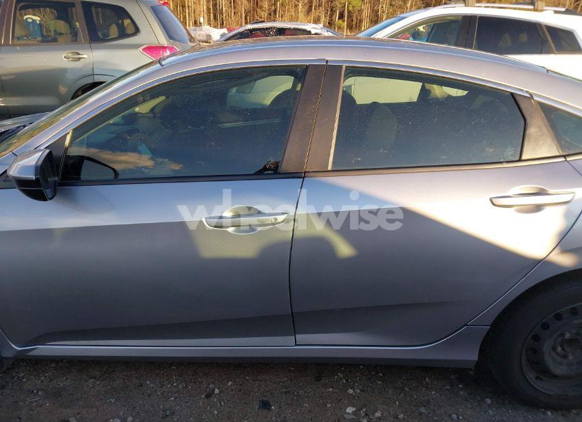 Photo 14 of 2020 Honda Civic LX (VIN 2HGFC2F66LH569705)