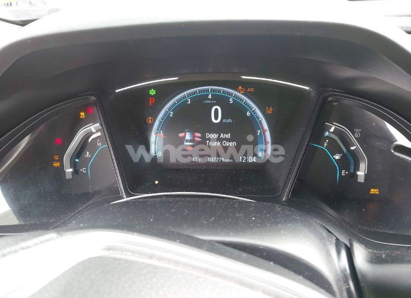 Photo 7 of 2019 Honda Civic LX (VIN 2HGFC2F67KH506997)