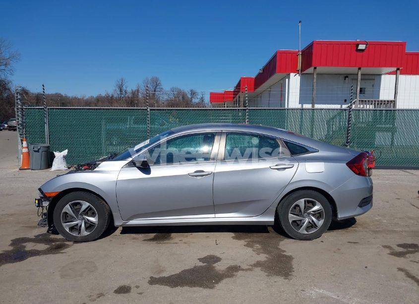 Photo 15 of 2019 Honda Civic LX (VIN 2HGFC2F67KH518180)