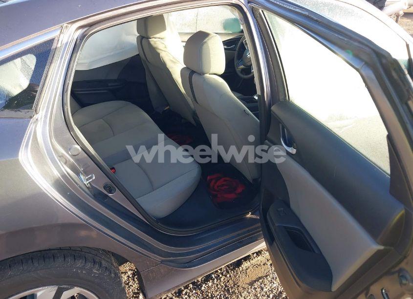 Photo 8 of 2019 Honda Civic LX (VIN 2HGFC2F67KH524898)