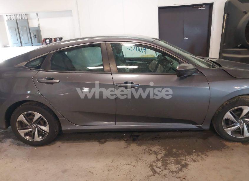 Photo 13 of 2019 Honda Civic LX (VIN 2HGFC2F67KH543435)