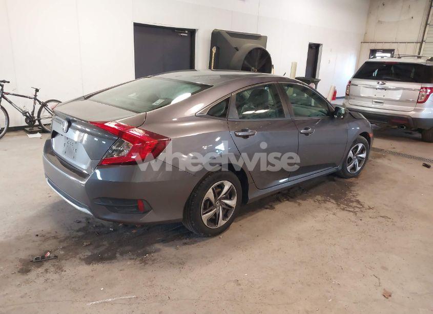 Photo 4 of 2019 Honda Civic LX (VIN 2HGFC2F67KH543435)