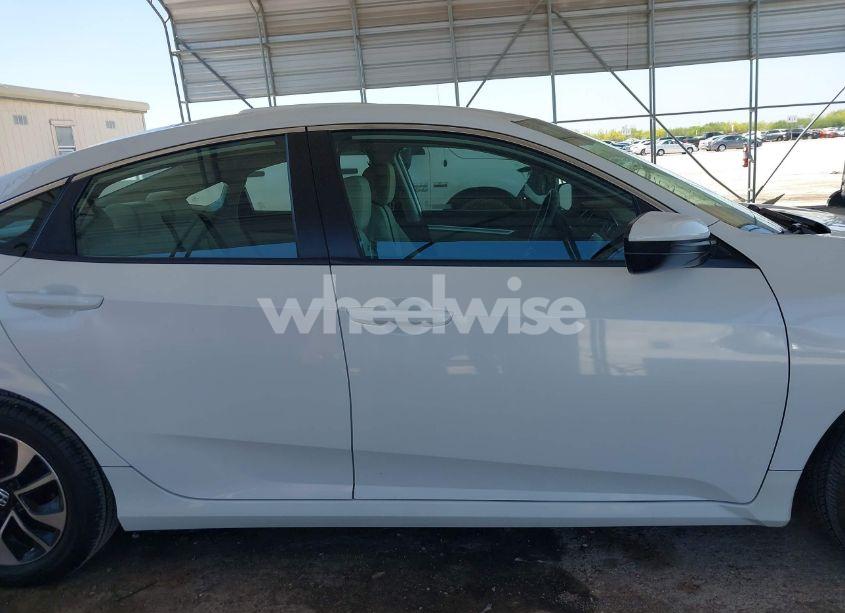 Photo 13 of 2019 Honda Civic LX (VIN 2HGFC2F67KH568920)