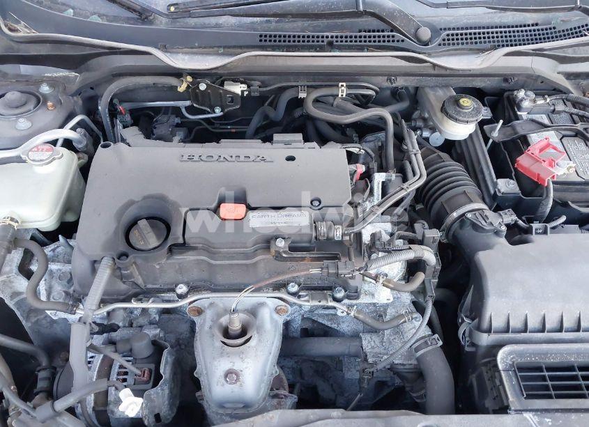 Photo 10 of 2019 Honda Civic LX (VIN 2HGFC2F67KH580467)