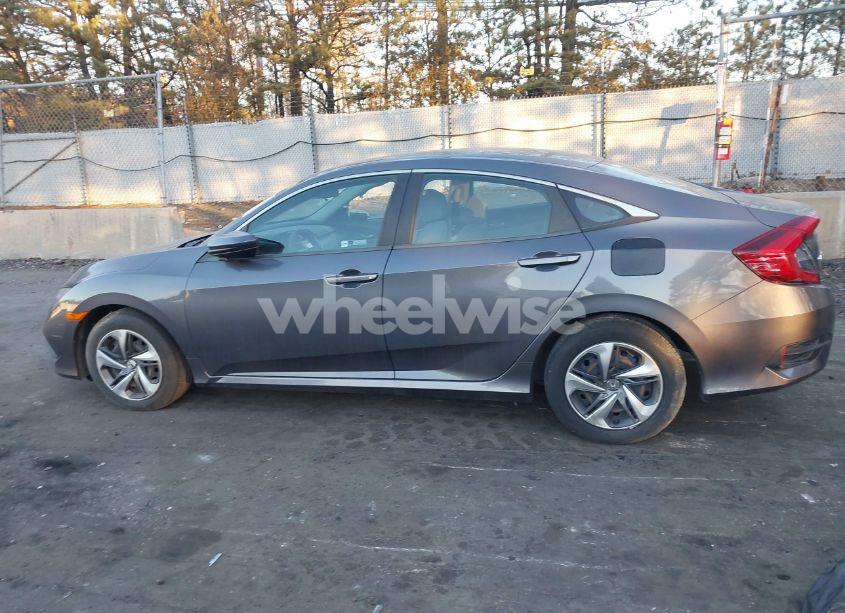 Photo 14 of 2019 Honda Civic LX (VIN 2HGFC2F67KH580467)