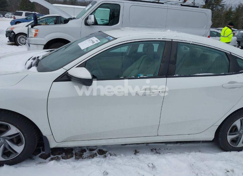 Photo 14 of 2019 Honda Civic LX (VIN 2HGFC2F67KH581117)