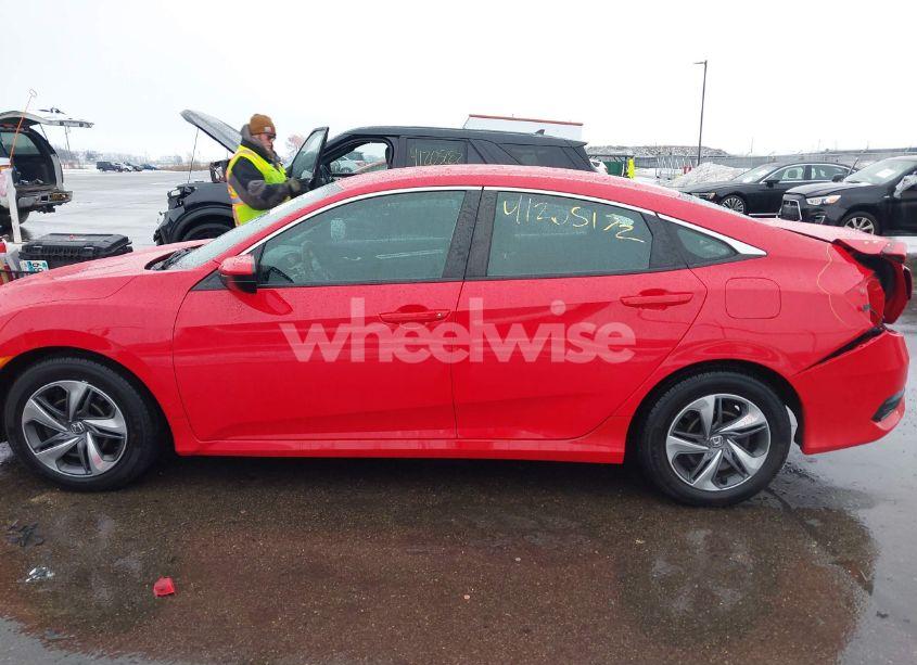 Photo 14 of 2019 Honda Civic LX (VIN 2HGFC2F67KH587144)