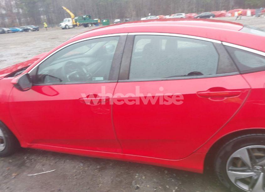 Photo 14 of 2019 Honda Civic LX (VIN 2HGFC2F67KH593591)