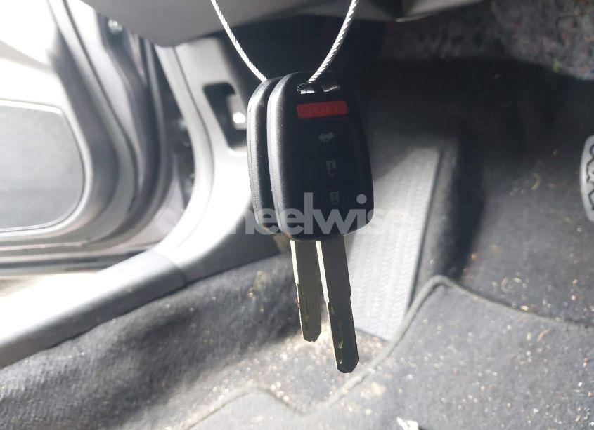 Photo 11 of 2019 Honda Civic LX (VIN 2HGFC2F67KH606663)