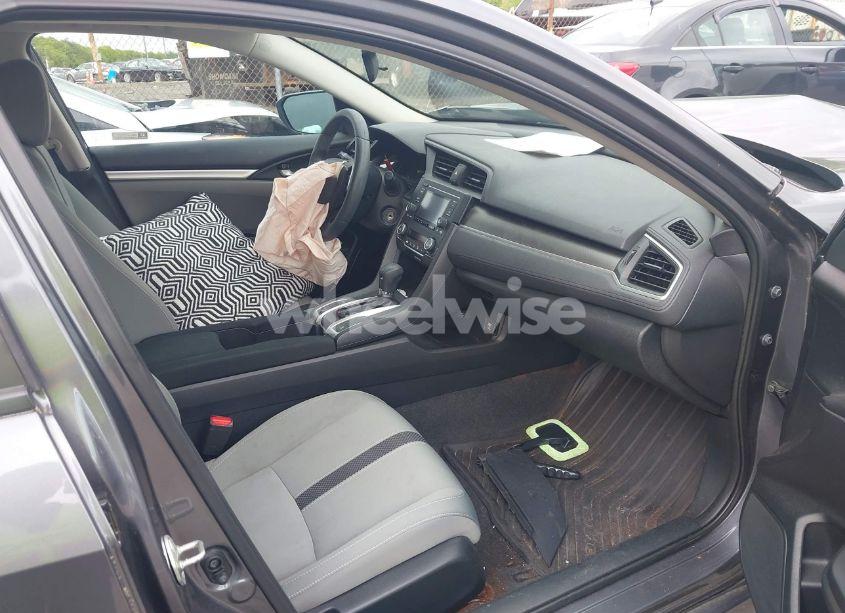 Photo 5 of 2019 Honda Civic LX (VIN 2HGFC2F67KH606663)