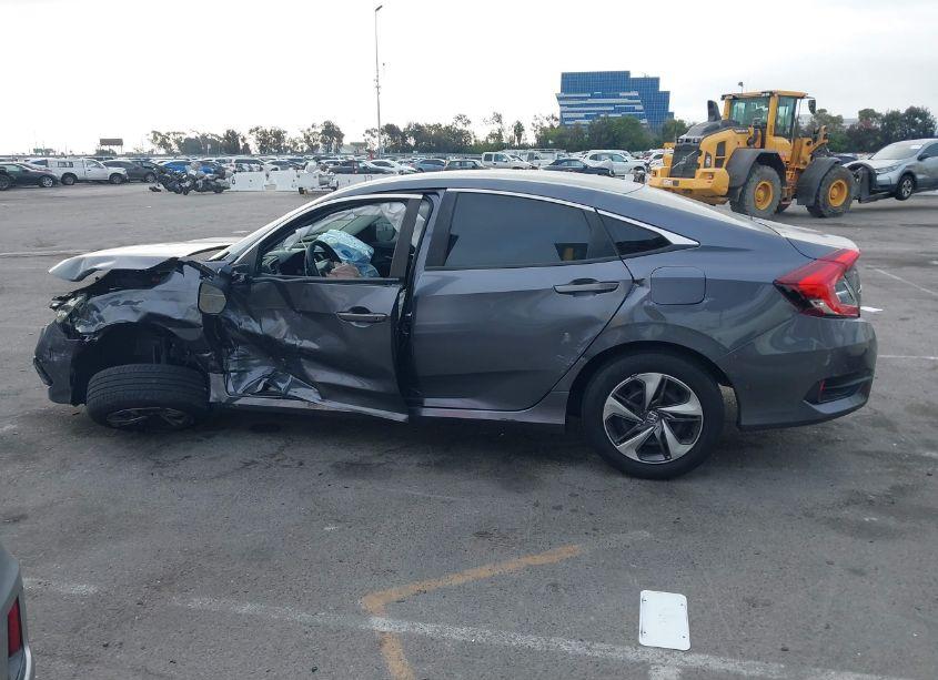 Photo 14 of 2020 Honda Civic LX (VIN 2HGFC2F67LH562326)