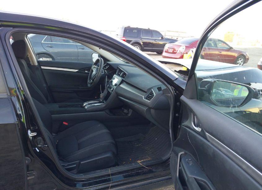 Photo 5 of 2021 Honda Civic LX (VIN 2HGFC2F67MH500085)