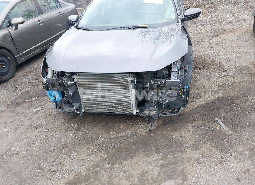 Photo 5 of 2021 Honda Civic LX (VIN 2HGFC2F67MH500605)