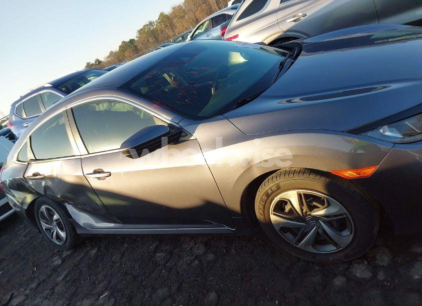 Photo 6 of 2021 Honda Civic LX (VIN 2HGFC2F67MH500989)