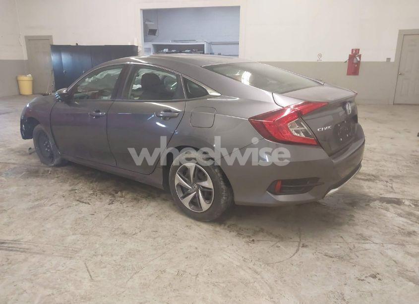 Photo 3 of 2021 Honda Civic LX (VIN 2HGFC2F67MH524189)