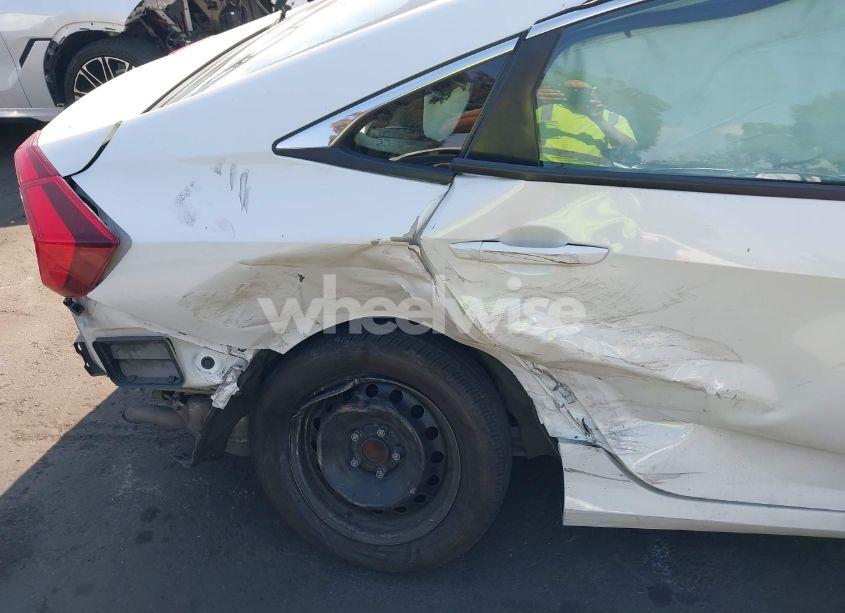 Photo 6 of 2019 Honda Civic LX (VIN 2HGFC2F68KH531925)