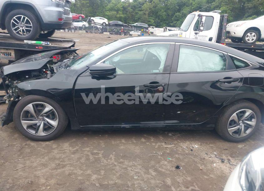 Photo 14 of 2019 Honda Civic LX (VIN 2HGFC2F68KH537594)