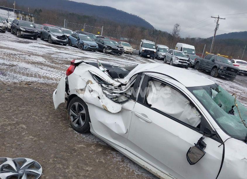 Photo 6 of 2019 Honda Civic LX (VIN 2HGFC2F68KH545422)