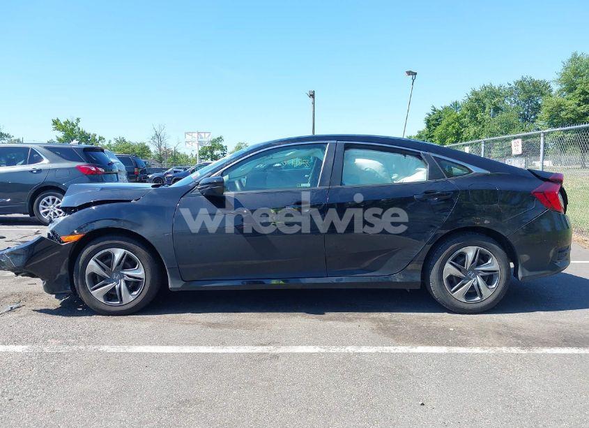 Photo 14 of 2019 Honda Civic LX (VIN 2HGFC2F68KH573026)