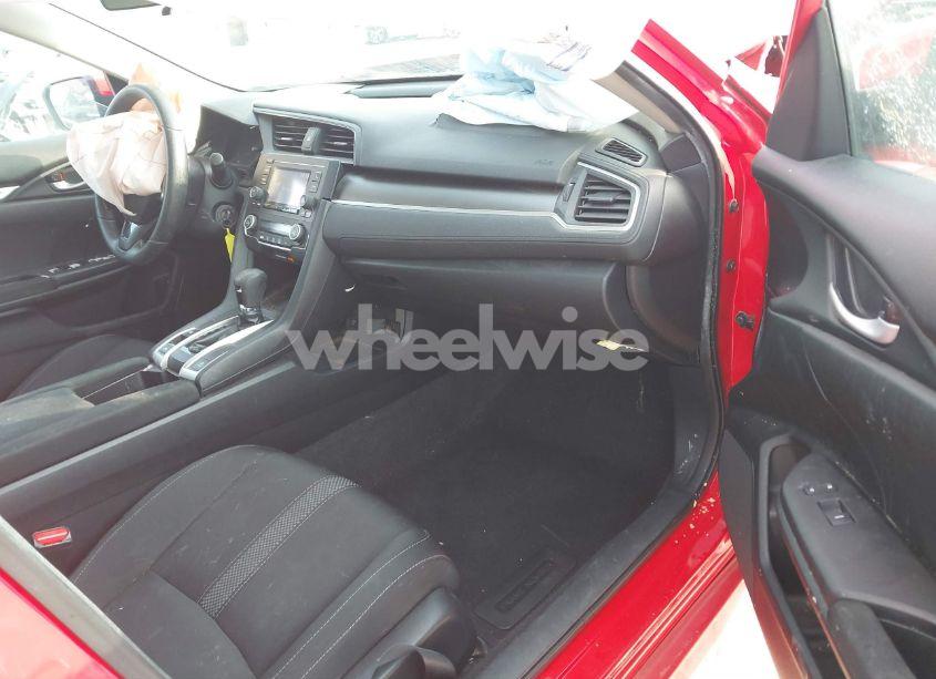 Photo 5 of 2019 Honda Civic LX (VIN 2HGFC2F68KH606025)