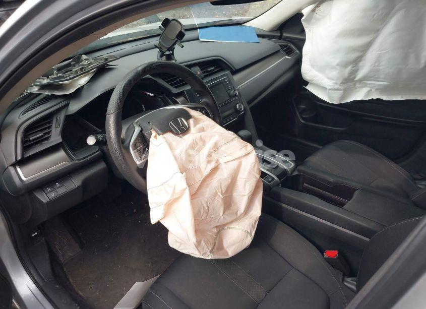 Photo 5 of 2019 Honda Civic LX (VIN 2HGFC2F69KH509268)