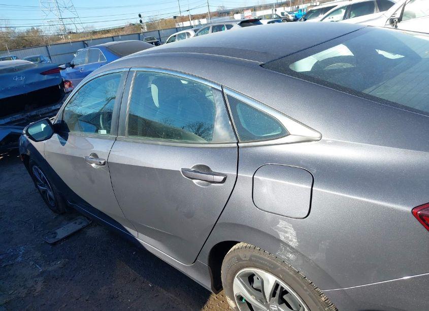 Photo 14 of 2019 Honda Civic LX (VIN 2HGFC2F69KH510517)