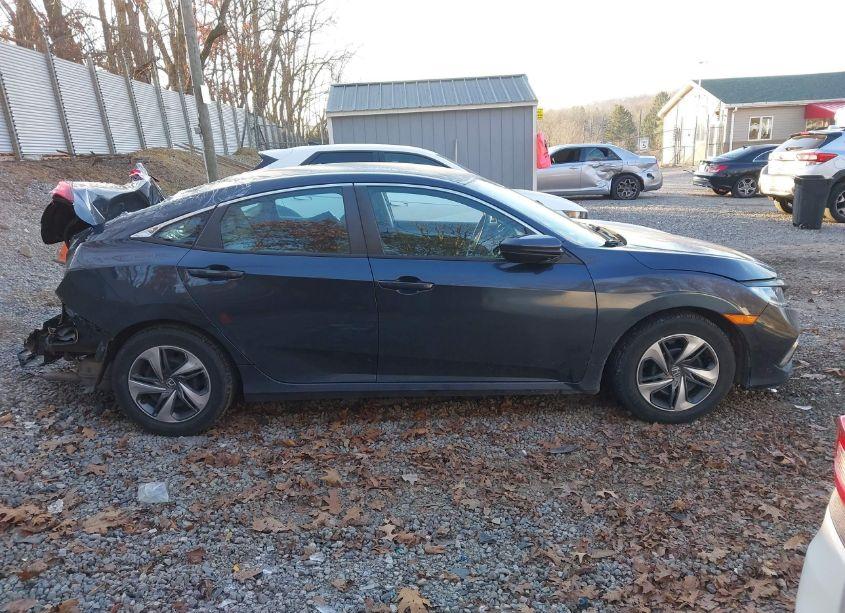 Photo 13 of 2019 Honda Civic LX (VIN 2HGFC2F69KH532534)