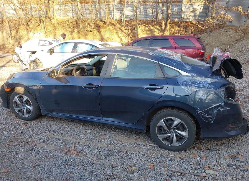 Photo 14 of 2019 Honda Civic LX (VIN 2HGFC2F69KH532534)