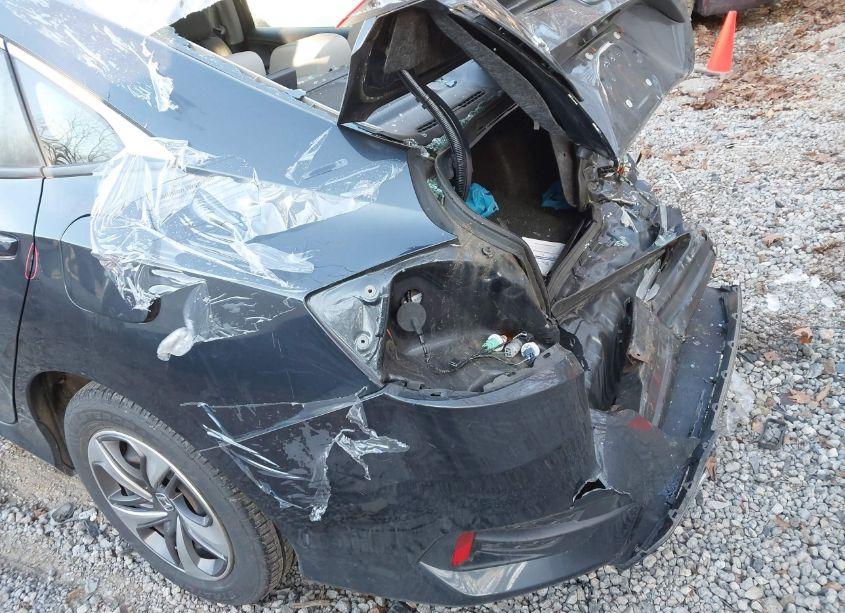 Photo 21 of 2019 Honda Civic LX (VIN 2HGFC2F69KH532534)