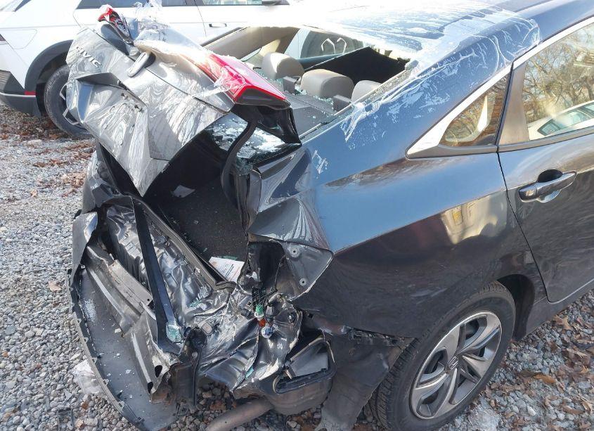 Photo 6 of 2019 Honda Civic LX (VIN 2HGFC2F69KH532534)