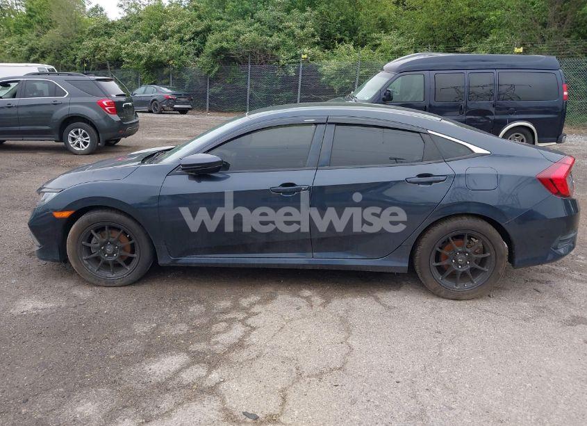 Photo 14 of 2019 Honda Civic LX (VIN 2HGFC2F69KH533618)