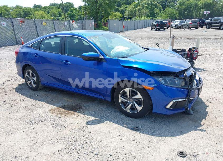 2019 Honda Civic LX (VIN 2HGFC2F69KH538933) main photo