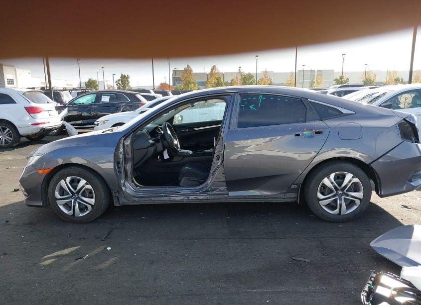 Photo 6 of 2019 Honda Civic LX (VIN 2HGFC2F69KH543873)
