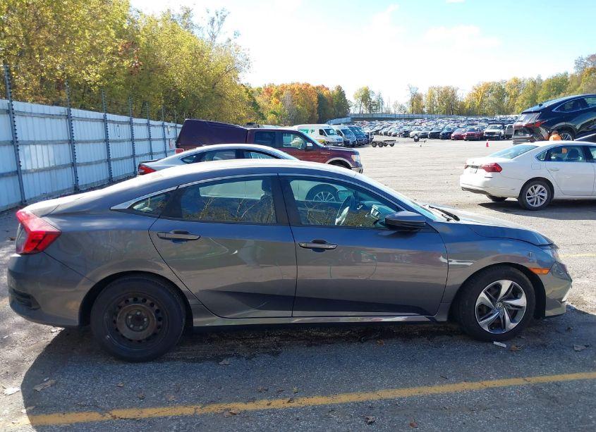 Photo 13 of 2019 Honda Civic LX (VIN 2HGFC2F69KH545008)