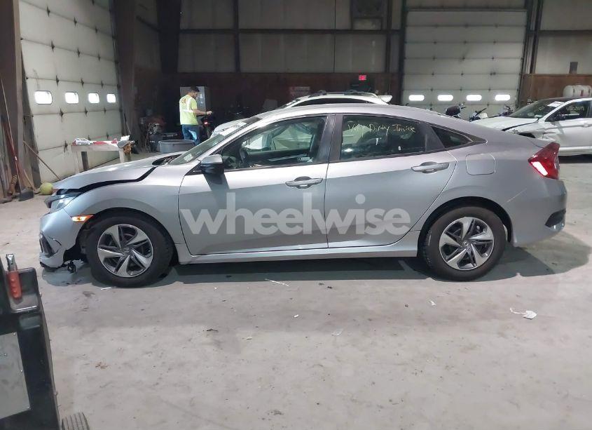 Photo 14 of 2019 Honda Civic LX (VIN 2HGFC2F69KH562696)