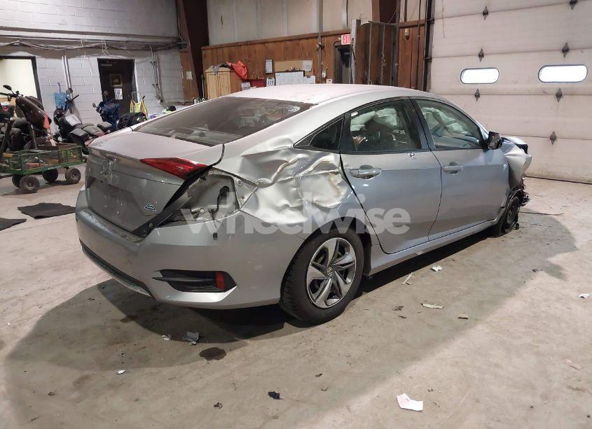 Photo 4 of 2019 Honda Civic LX (VIN 2HGFC2F69KH562696)