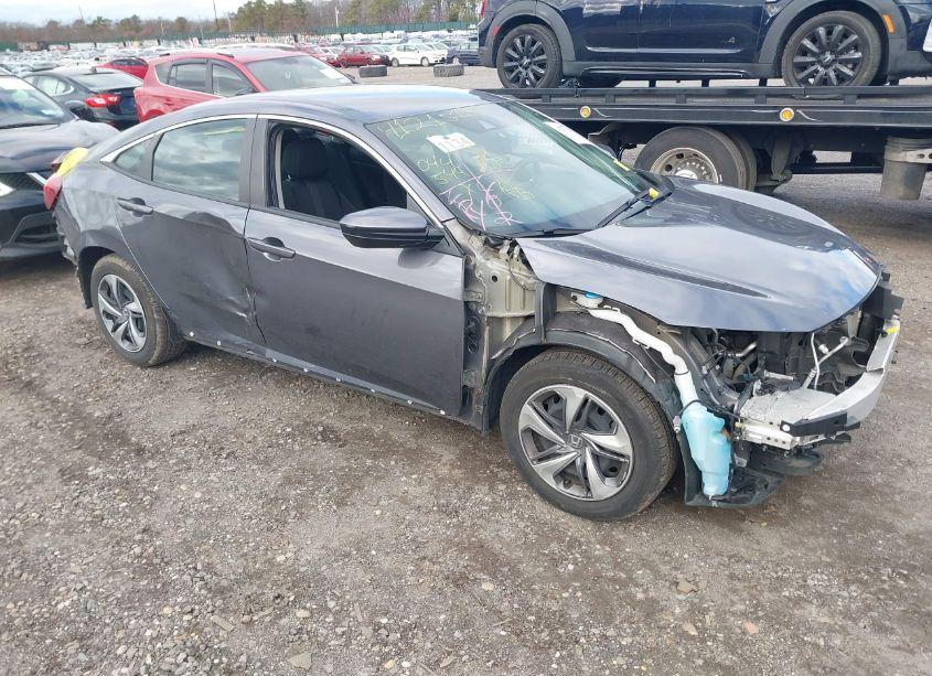 2019 Honda Civic LX (VIN 2HGFC2F69KH579045) main photo