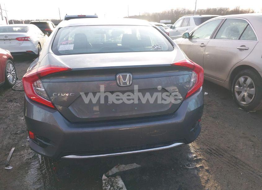 Photo 16 of 2019 Honda Civic LX (VIN 2HGFC2F69KH579983)
