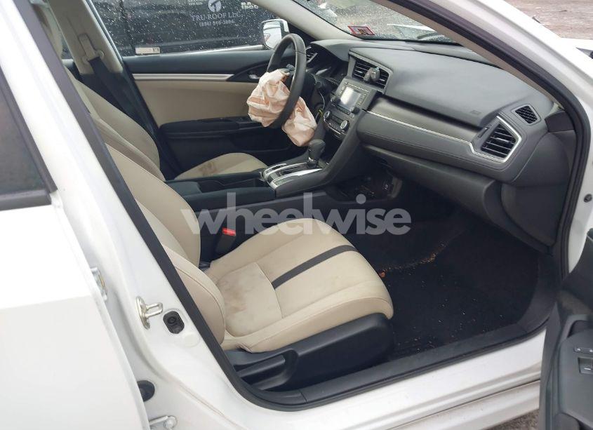 Photo 5 of 2019 Honda Civic LX (VIN 2HGFC2F69KH603554)